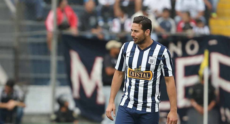 Claudio Pizarro jugó en Alianza Lima entre 1998 y 1999. El delantero, después, partió a Werder Bremen. (Foto: GEC)