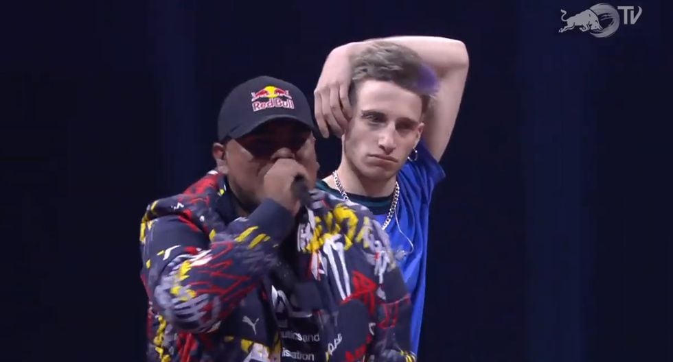 Red Bull Batalla de los Gallos EN VIVO | Aczino eliminó a Wos en primera tras tres réplicas | VIDEO