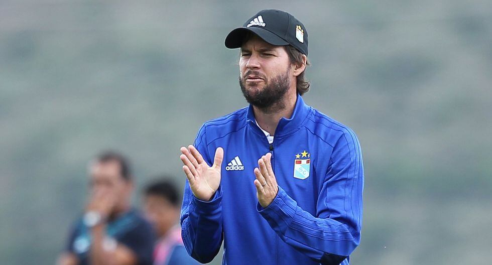 Manuel Barreto sumó un nuevo triunfo con Sporting Cristal, esta vez ante Alianza Universidad.