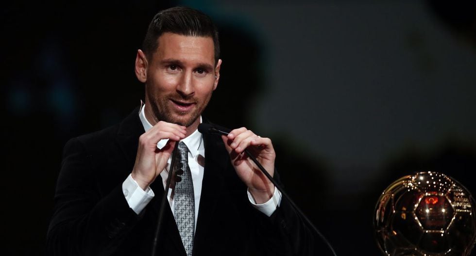 Lionel Messi se impuso por votaciones al holandés Virgil van Dijk y al luso Cristiano Ronaldo. (Foto: AFP)