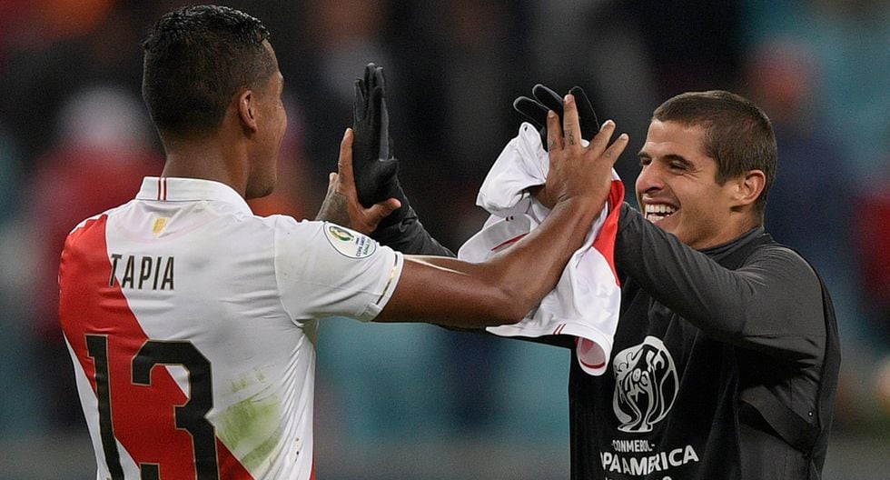 Aldo Corzo se perfila a ser titular en la selección peruana ante Colombia en el Hard Rock Stadium | Foto: AFP