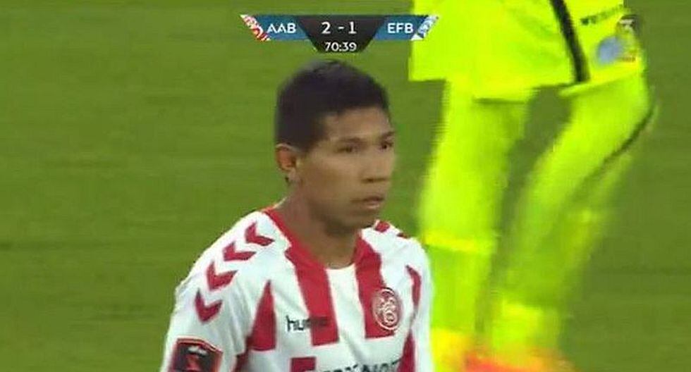 Edison Flores continuaría su carrera en España o Portugal