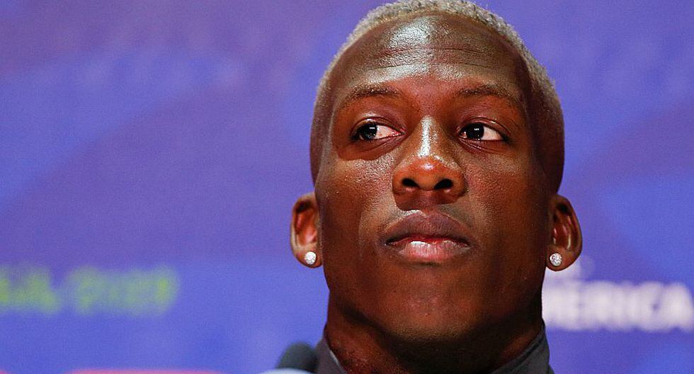 Luis Advíncula con posibilidades de jugar en posición inédita en amistosos de Perú ante Brasil y Ecuador