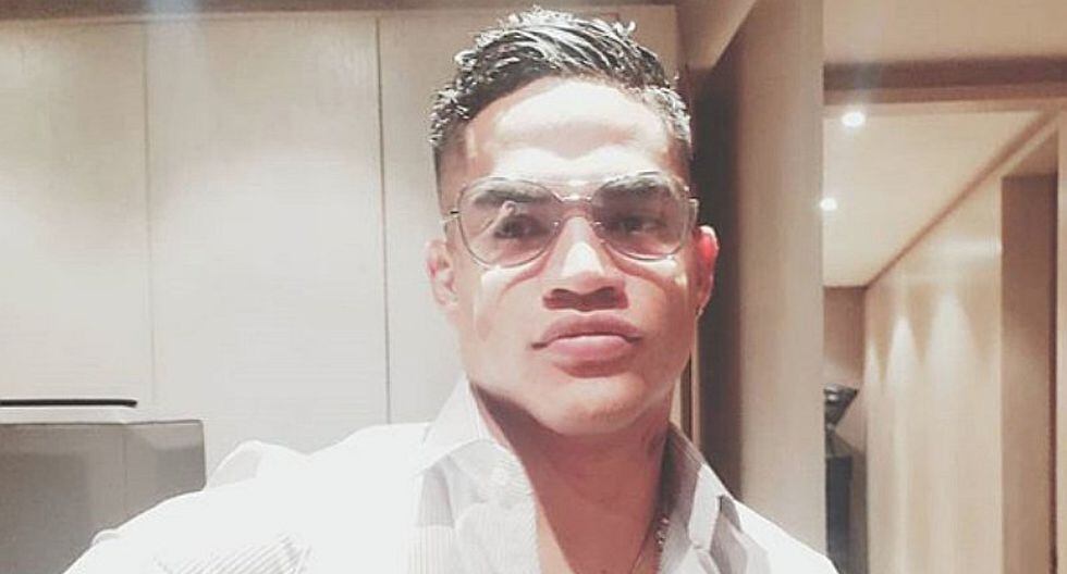 Anderson Santamaria sorprende con grosero gesto a sus seguidores tras ampay de Valeria Roggero | FOTO