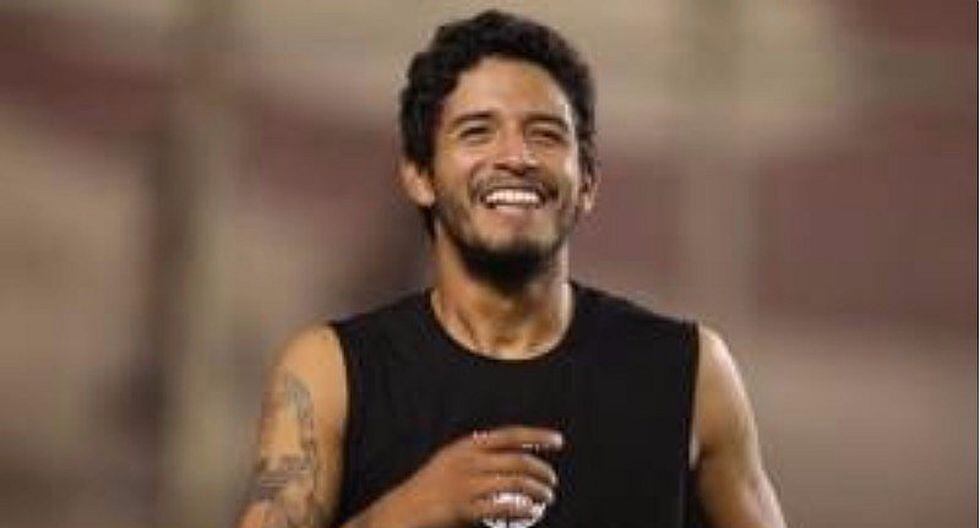 Reimond Manco hizo blooper, se comparó con Lionel Messi