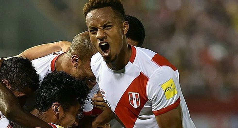 André Carrillo no tiene problemas en ser el '9' de la bicolor