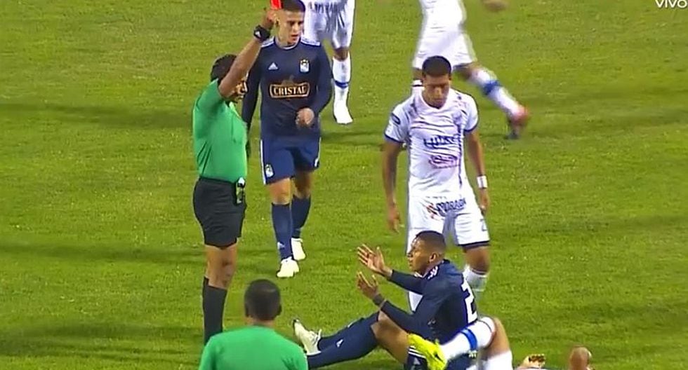 Sporting Cristal vs. Manucci: Fernando Pacheco se fue expulsado en una polémica falta | VIDEO