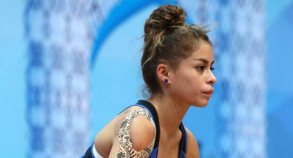 Fiorella Cueva ganó una medalla de oro y dos de plata en competencia de levantamiento de pesas en Argentina