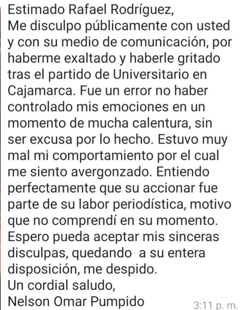 Universitario | Asistente de Comizzo se disculpó con camarógrafo de Fútbol en América tras agresión en Cajamarca | FOTO